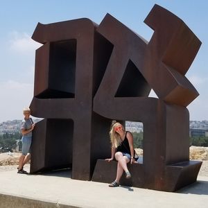 Meet your Posher, Mallorie